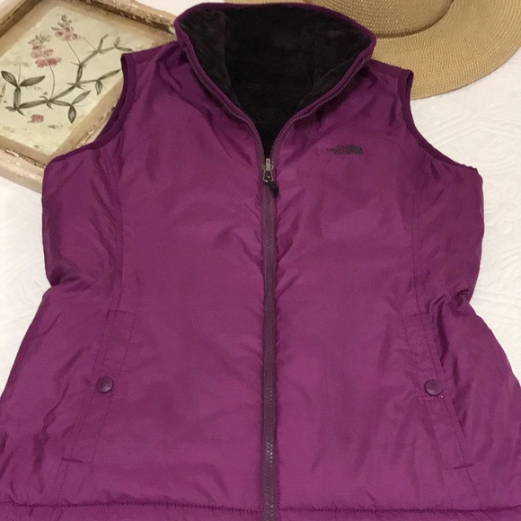 The North Face Mossbud Reversible Vest Purple - Picture 12 of 16
